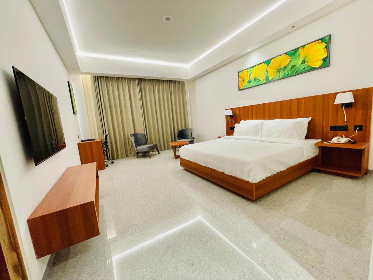 The Mars Resorts Meerut Dış mekan fotoğraf