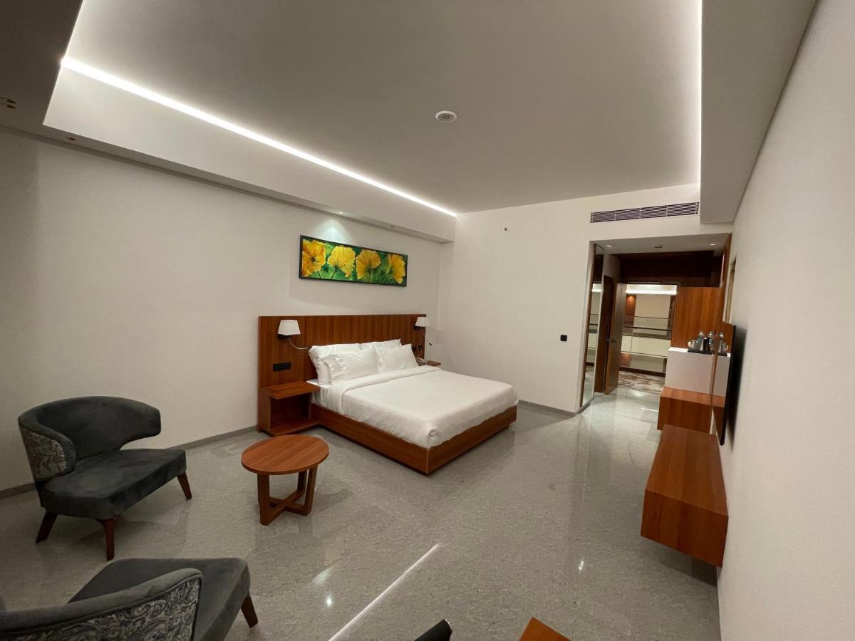The Mars Resorts Meerut Dış mekan fotoğraf