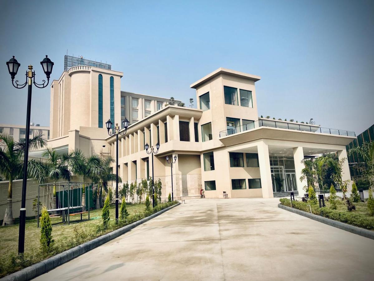 The Mars Resorts Meerut Dış mekan fotoğraf